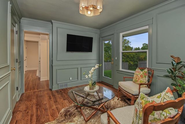 4625 Valley View Road, Edina, MN 55424