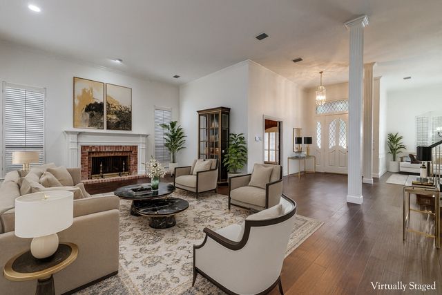 17101 Vista Tree Circle, Dallas, TX 75248