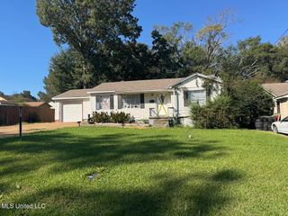 1939 Shamrock Drive, Jackson, MS 39204