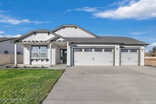 1038 E Healy Ave, Post Falls, ID 83854