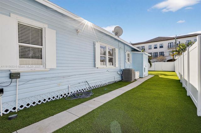 123 N Ocean Breeze A, Lake Worth, FL 33460