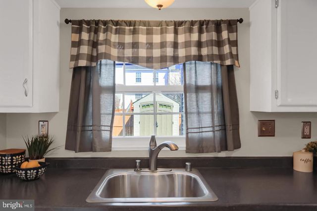 5737 SUNSET VIEW LN, Frederick, MD 21703