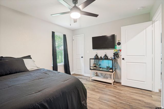 11302 County Road 4102, Lindale, TX 75771