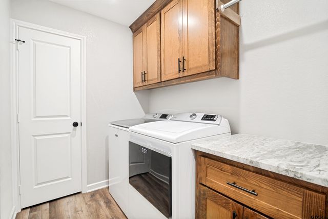 11302 County Road 4102, Lindale, TX 75771
