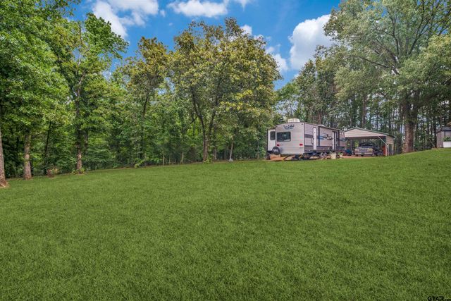 11302 County Road 4102, Lindale, TX 75771