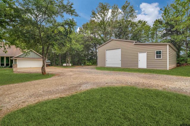 11302 County Road 4102, Lindale, TX 75771