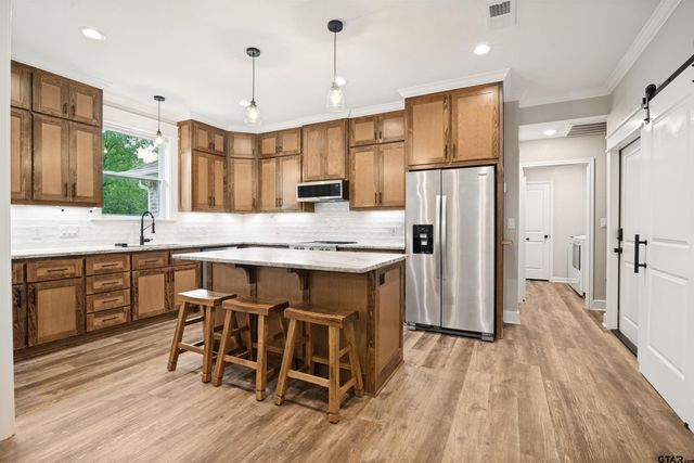11302 County Road 4102, Lindale, TX 75771
