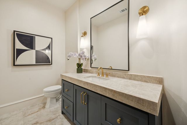 1900 Shady Oaks Drive, Southlake, TX 76092