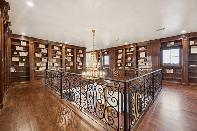 1900 Shady Oaks Drive, Southlake, TX 76092