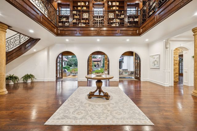 1900 Shady Oaks Drive, Southlake, TX 76092