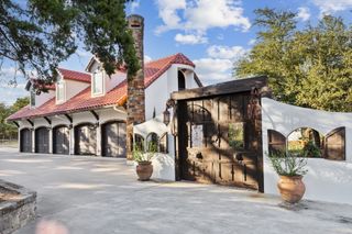 1900 Shady Oaks Drive, Southlake, TX 76092