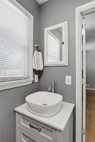 1810 Ponca Avenue, Enid, OK 73703