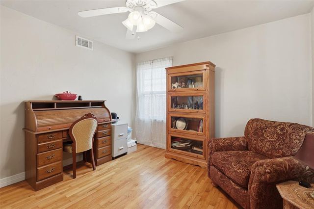 1810 Ponca Avenue, Enid, OK 73703