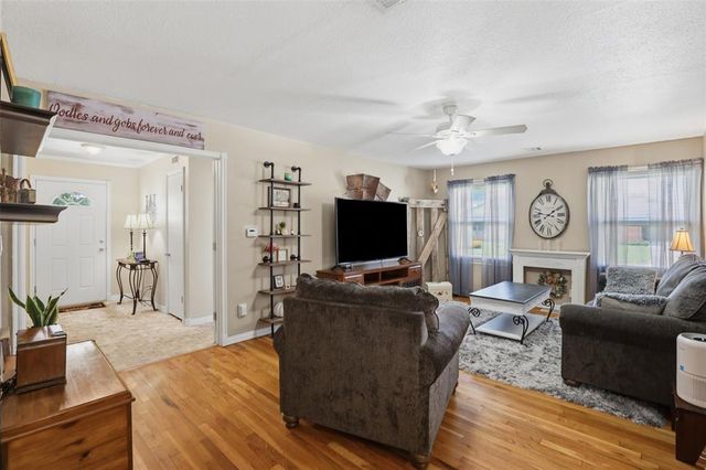 1810 Ponca Avenue, Enid, OK 73703