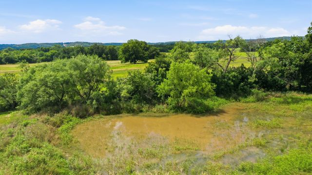 1147 County Road 163, Stephenville, TX 76401