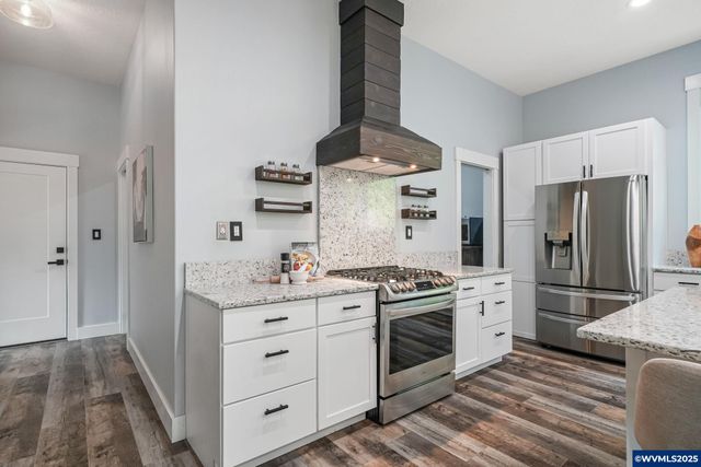 7060 NW Oak Creek Dr, Corvallis, OR 97330