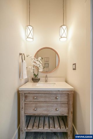 7060 NW Oak Creek Dr, Corvallis, OR 97330