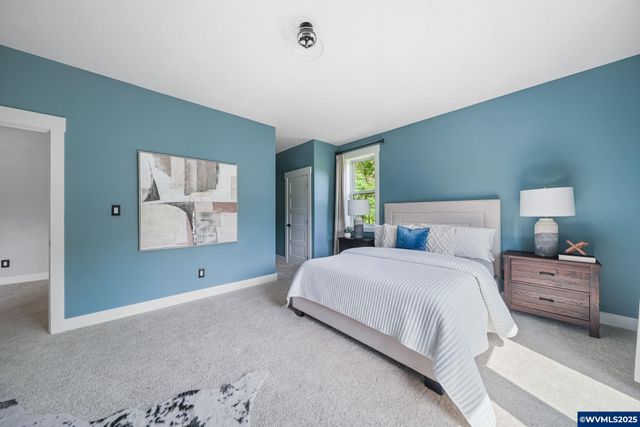 7060 NW Oak Creek Dr, Corvallis, OR 97330