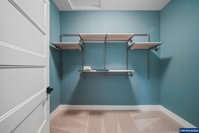 7060 NW Oak Creek Dr, Corvallis, OR 97330