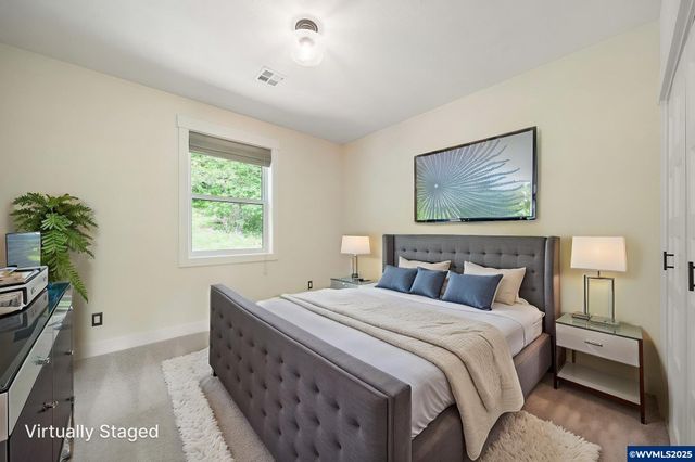 7060 NW Oak Creek Dr, Corvallis, OR 97330