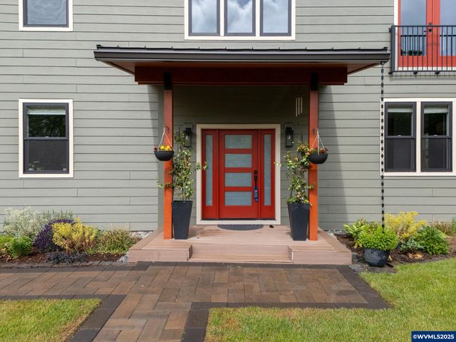 7060 NW Oak Creek Dr, Corvallis, OR 97330