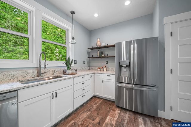 7060 NW Oak Creek Dr, Corvallis, OR 97330