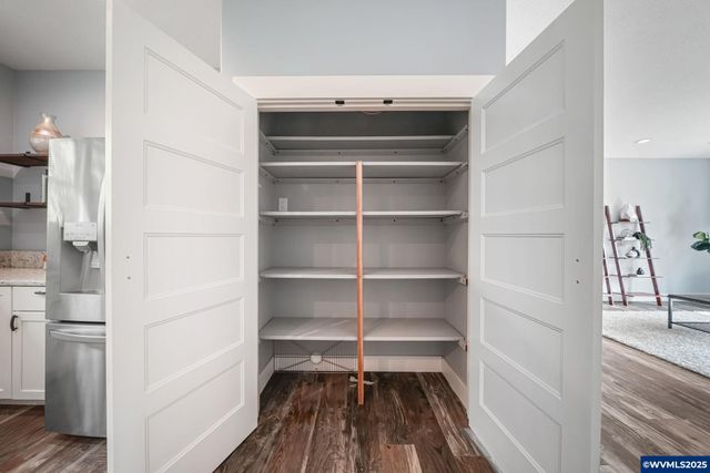 7060 NW Oak Creek Dr, Corvallis, OR 97330