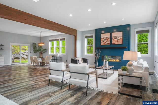 7060 NW Oak Creek Dr, Corvallis, OR 97330