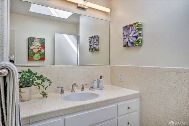 2162 14th Avenue, San Francisco, CA 94116