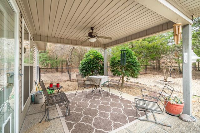 3 Riqueza Lane, Hot Springs Village, AR 71909