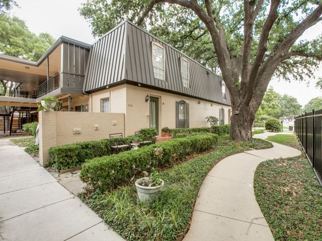 5212 Fleetwood Oaks Avenue 202, Dallas, TX 75235
