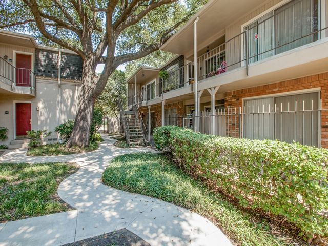5212 Fleetwood Oaks Avenue 202, Dallas, TX 75235