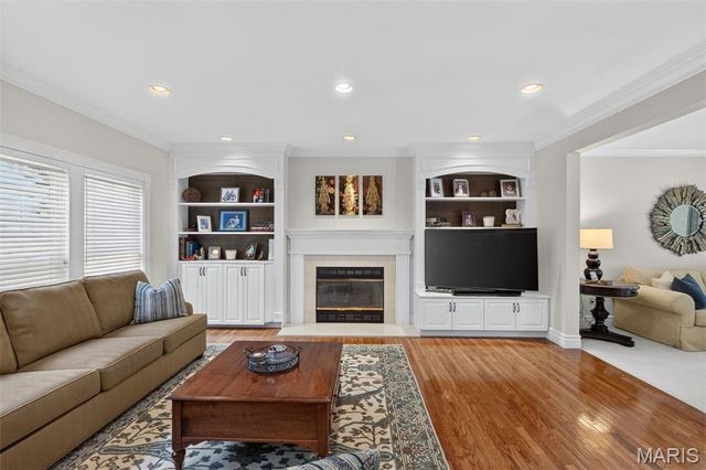 14748 Thornhill Terrace Drive, Chesterfield, MO 63017