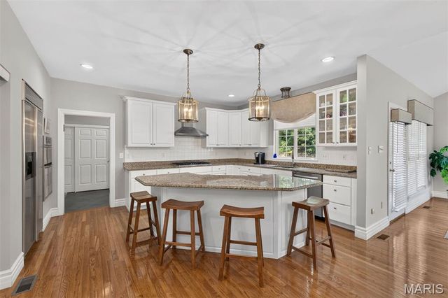 14748 Thornhill Terrace Drive, Chesterfield, MO 63017