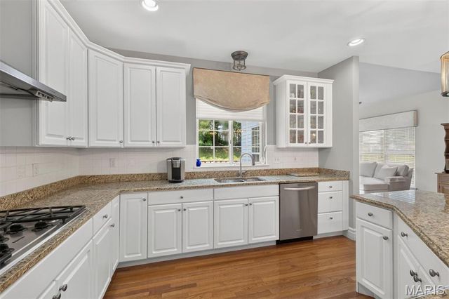 14748 Thornhill Terrace Drive, Chesterfield, MO 63017