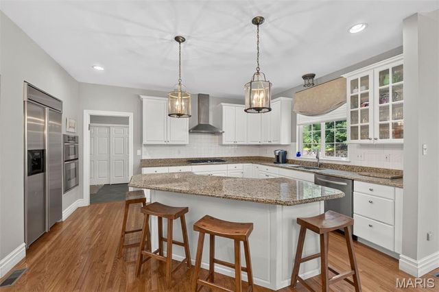 14748 Thornhill Terrace Drive, Chesterfield, MO 63017