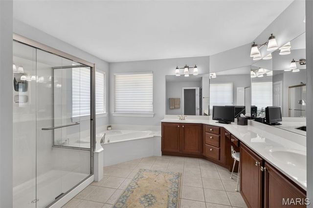 14748 Thornhill Terrace Drive, Chesterfield, MO 63017