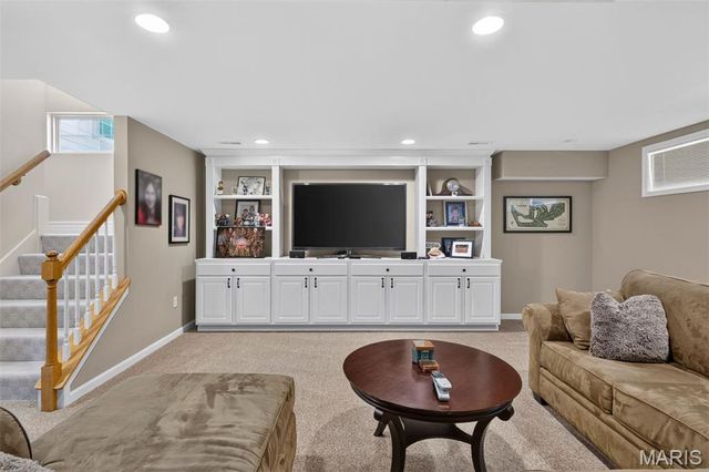 14748 Thornhill Terrace Drive, Chesterfield, MO 63017
