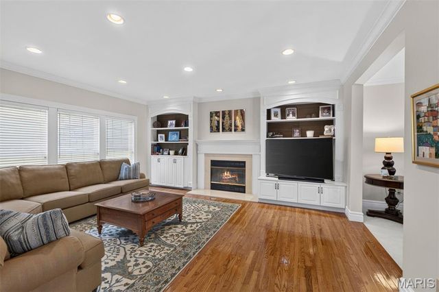 14748 Thornhill Terrace Drive, Chesterfield, MO 63017
