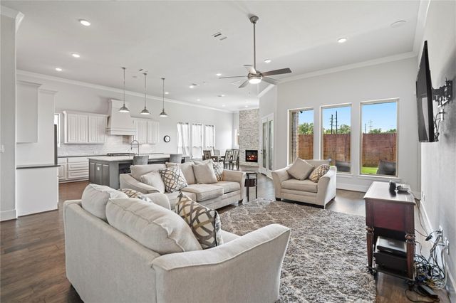 5907 Carrada Falls Court, Sugar Land, TX 77479