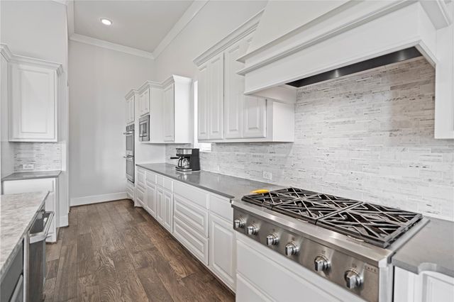 5907 Carrada Falls Court, Sugar Land, TX 77479