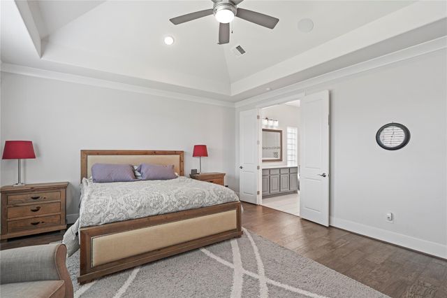 5907 Carrada Falls Court, Sugar Land, TX 77479