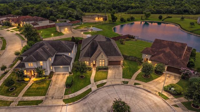 5907 Carrada Falls Court, Sugar Land, TX 77479
