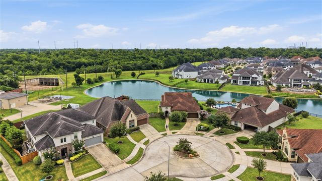 5907 Carrada Falls Court, Sugar Land, TX 77479
