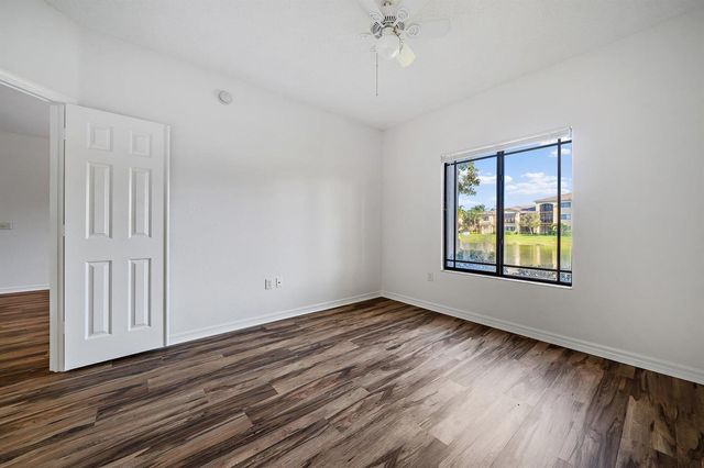 2725 Anzio Court 107, Palm Beach Gardens, FL 33410