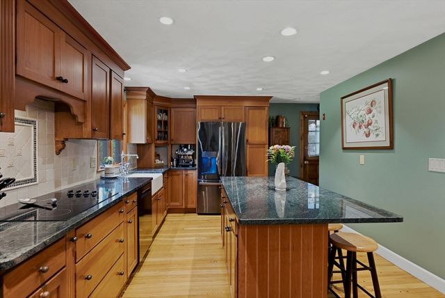 41 Brook Street, Wakefield, MA 01880