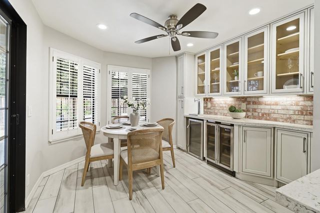 9411 Leal Ct, Elk Grove, CA 95758