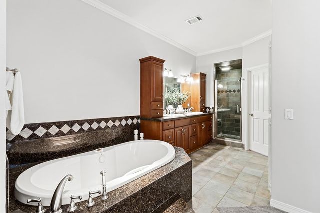 9411 Leal Ct, Elk Grove, CA 95758