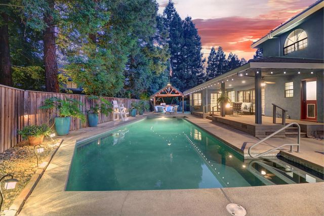 9411 Leal Ct, Elk Grove, CA 95758