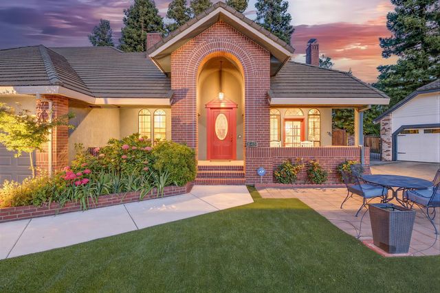 9411 Leal Ct, Elk Grove, CA 95758
